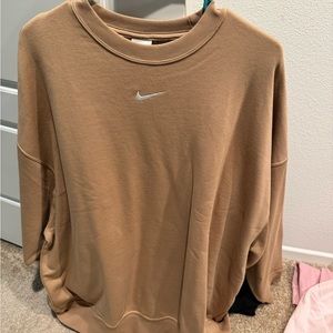 Nike oversized sweater